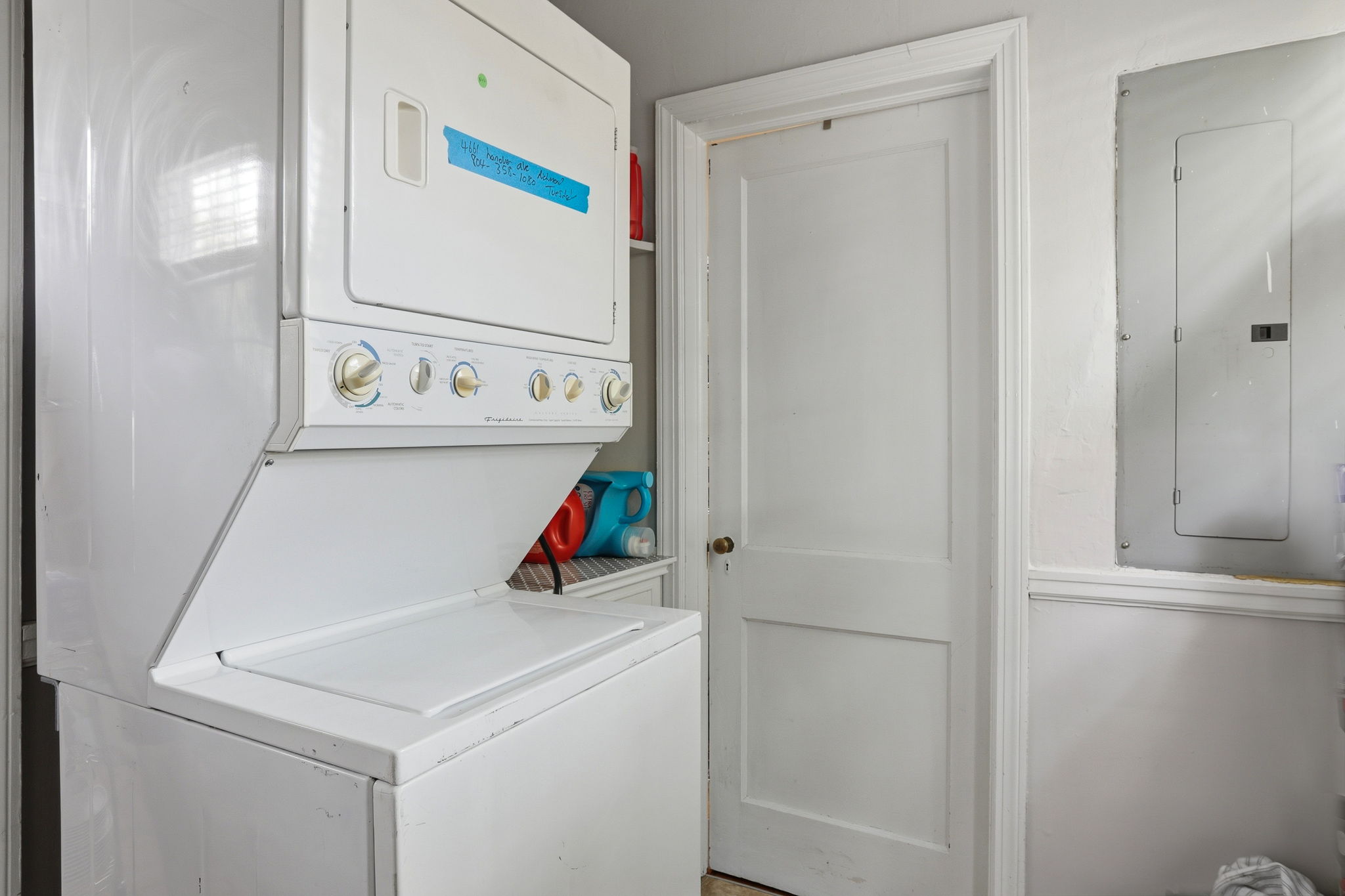 16-Laundry Room