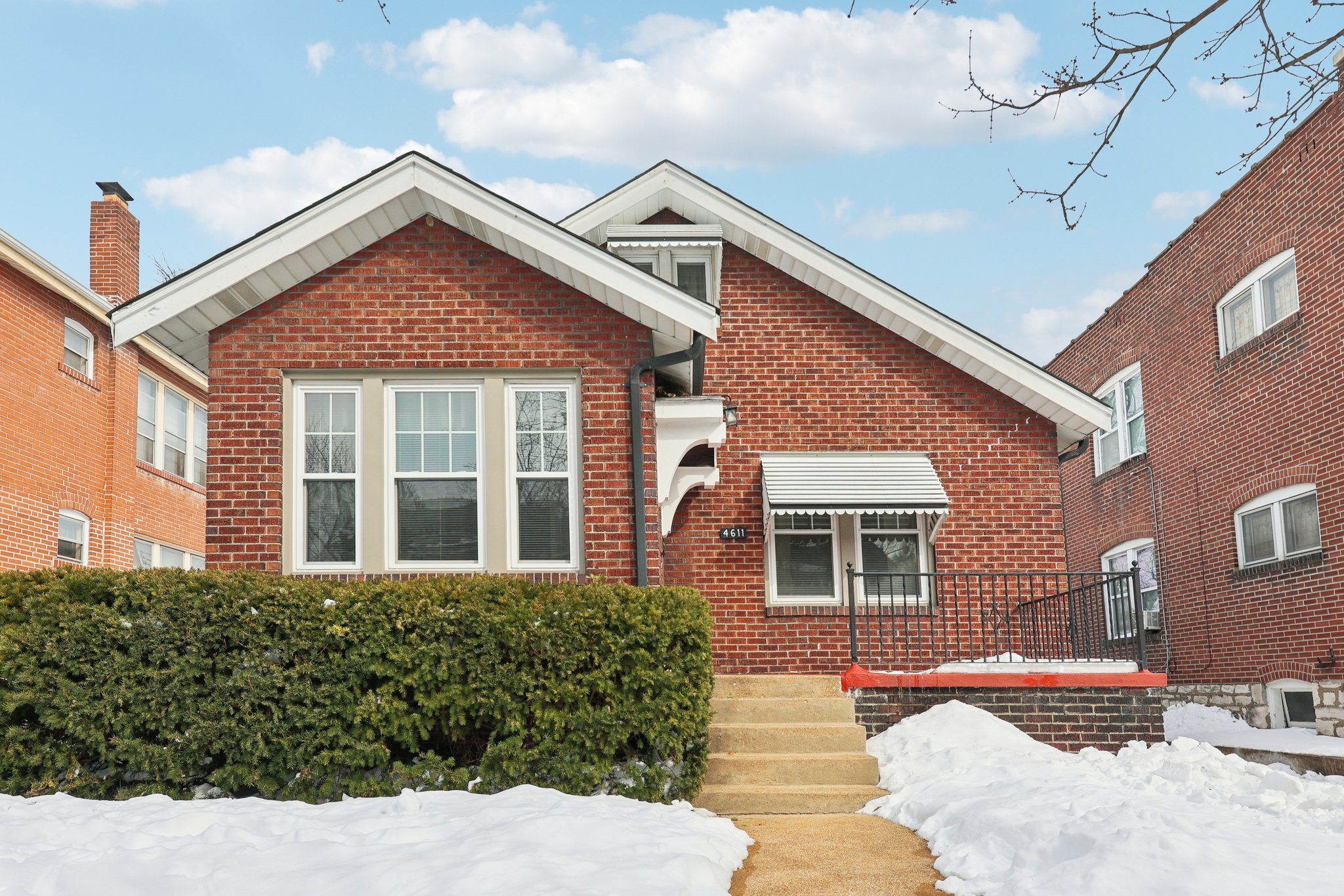 4611 Quincy St-S3001-003.jpg
