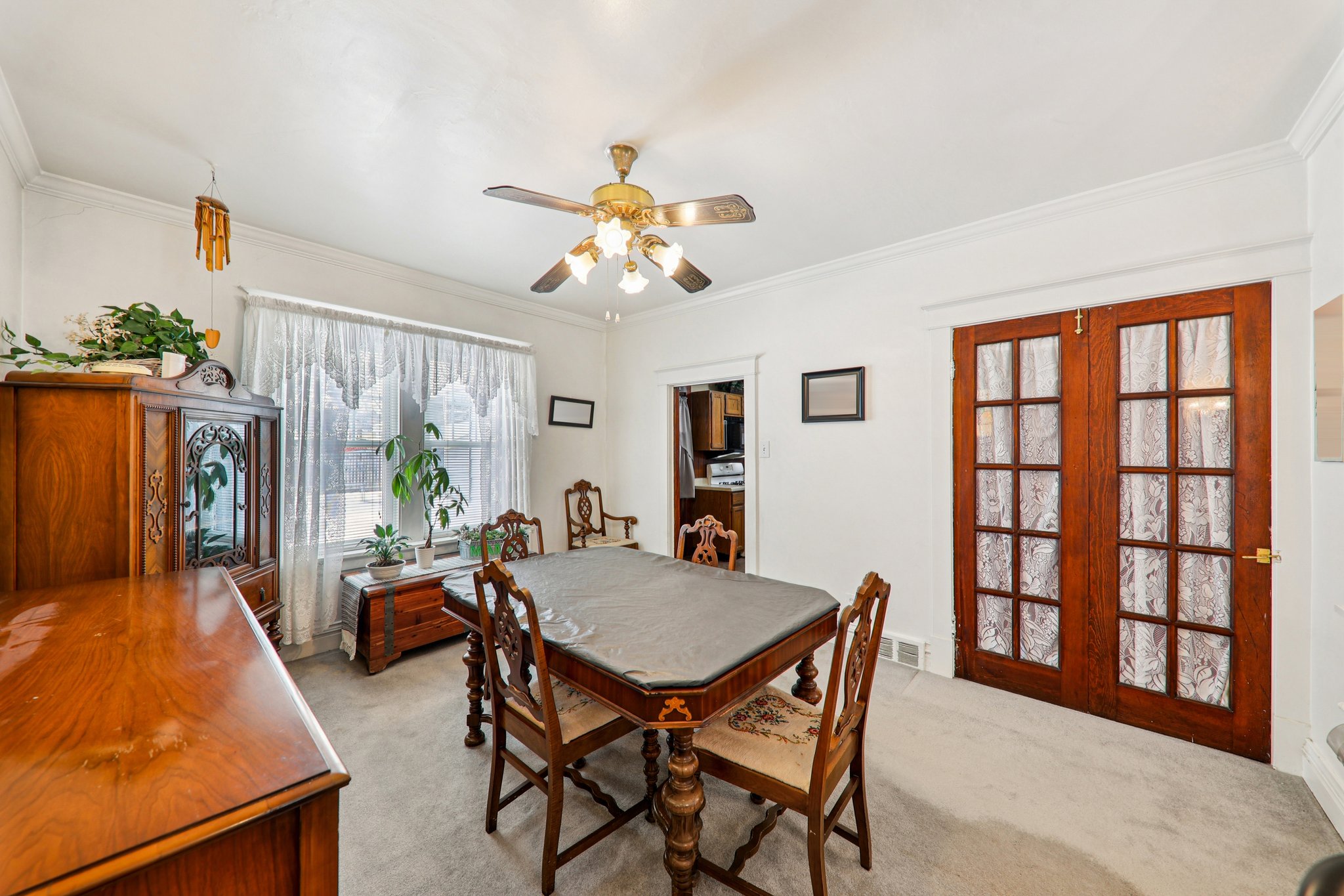 4611 Quincy St-S3001-015.jpg