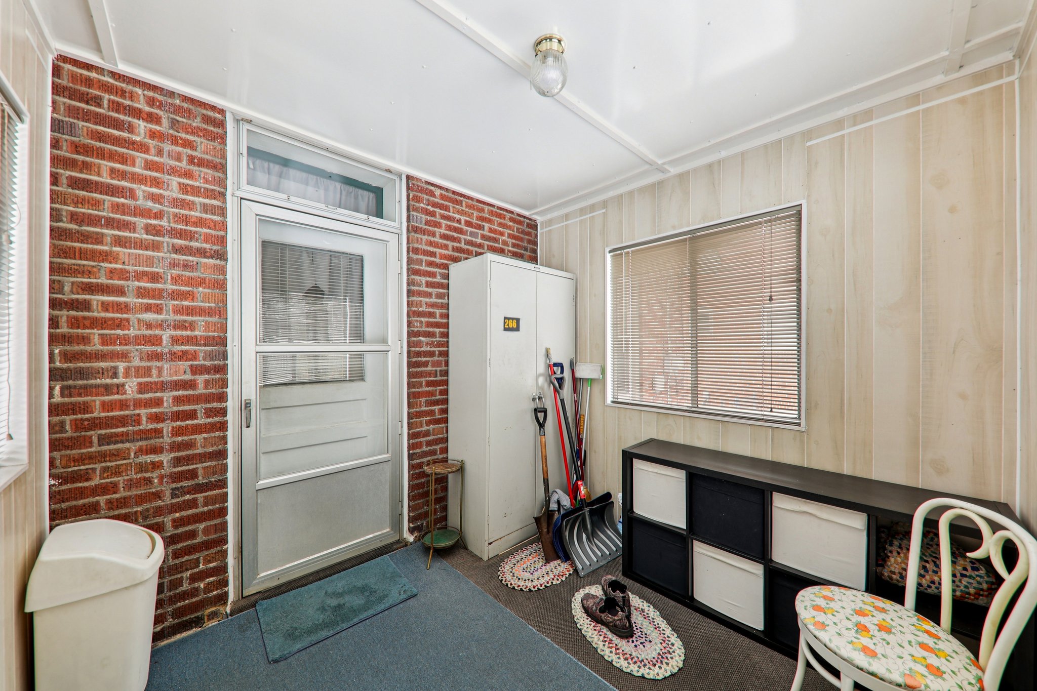 4611 Quincy St-S3001-029.jpg