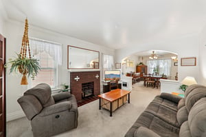 4611 Quincy St-S3001-009.jpg