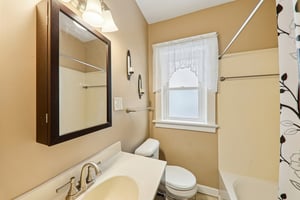 4611 Quincy St-S3001-022.jpg