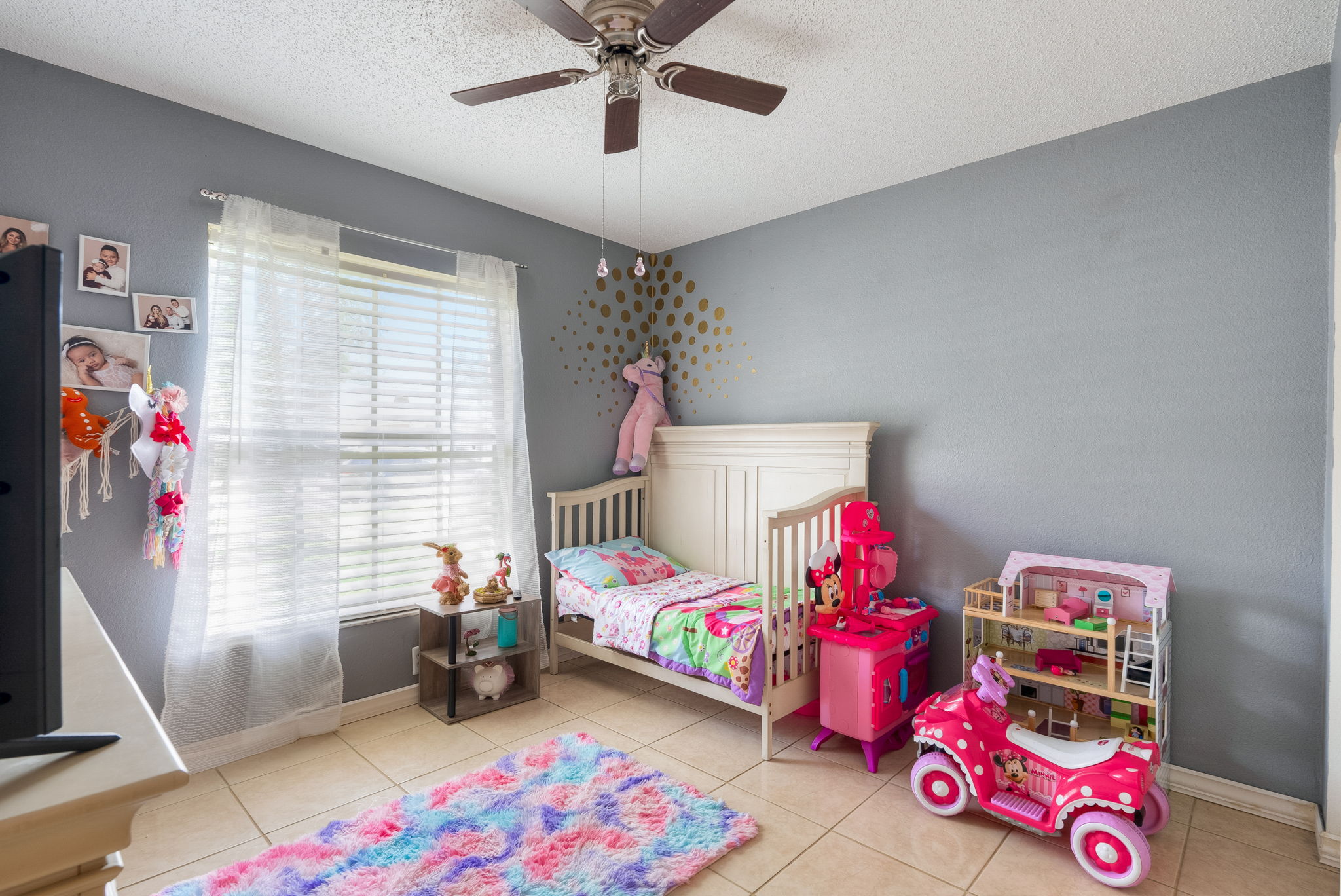 N Country Hills Rd-023