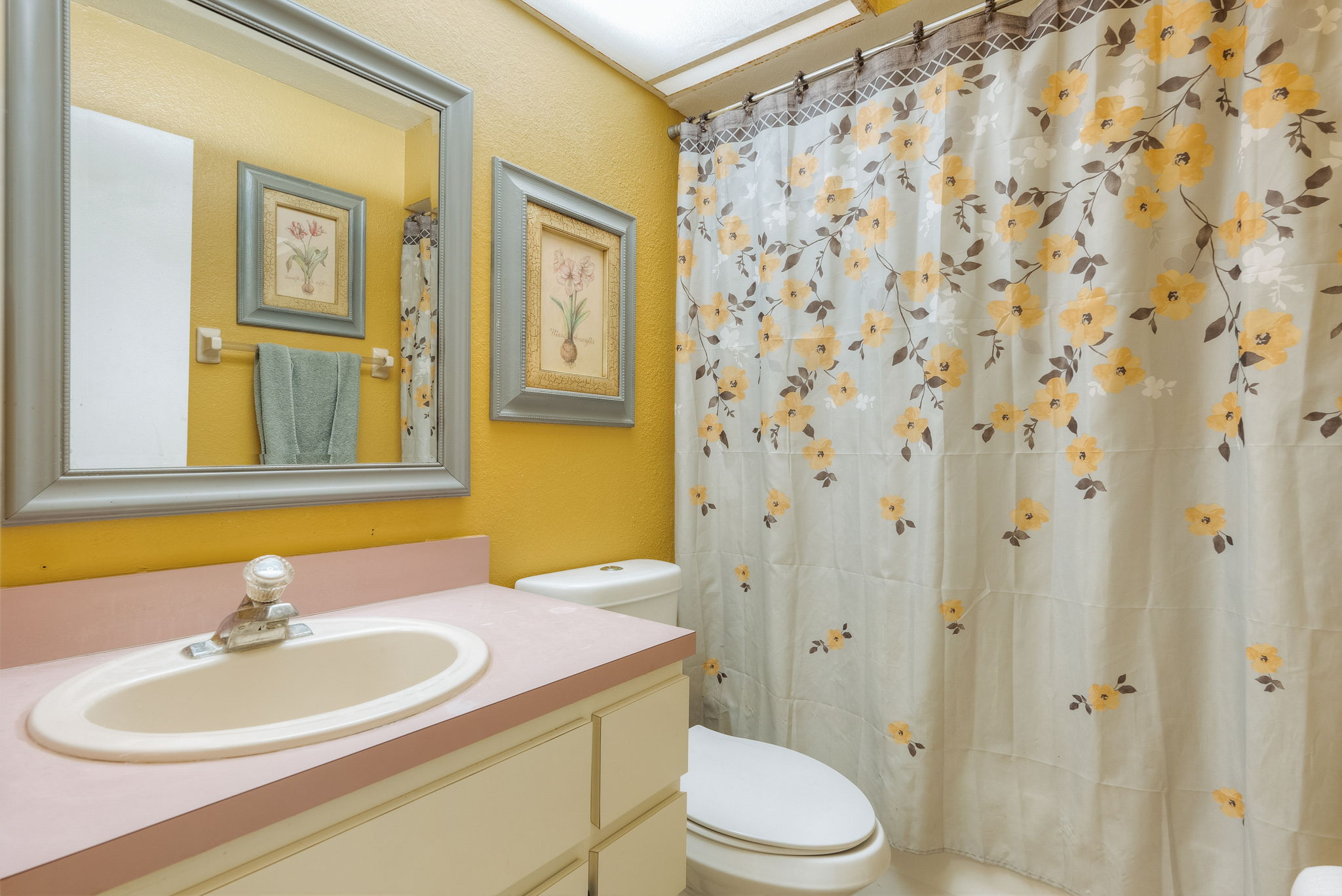 N Country Hills Rd-022