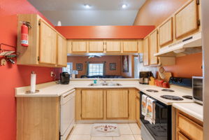 N Country Hills Rd-016