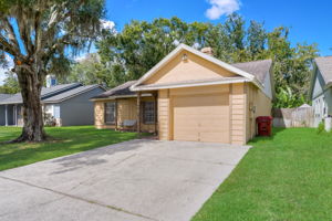 N Country Hills Rd-001