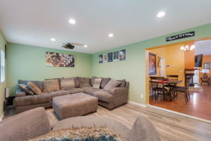 N Country Hills Rd-006