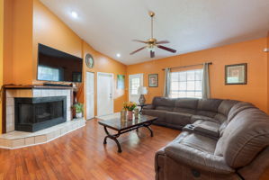 N Country Hills Rd-010