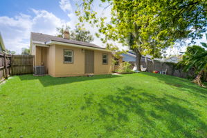 N Country Hills Rd-031