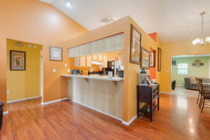 N Country Hills Rd-012