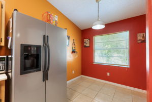 N Country Hills Rd-014