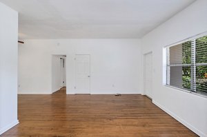 4615 S Ferncreek Ave, Orlando, FL 32806, USA Photo 7