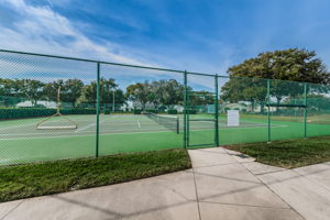 31-Pickleball and Tennis Courts