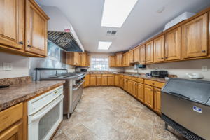 5-Clubhouse Kitchen