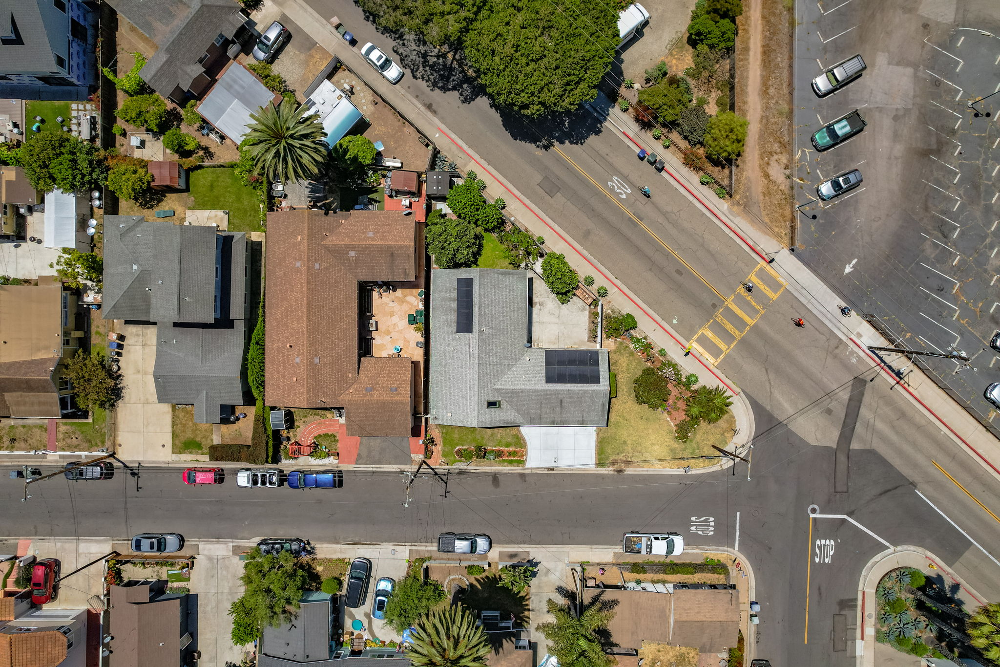 05 - 4617 Ninth St (aerial)