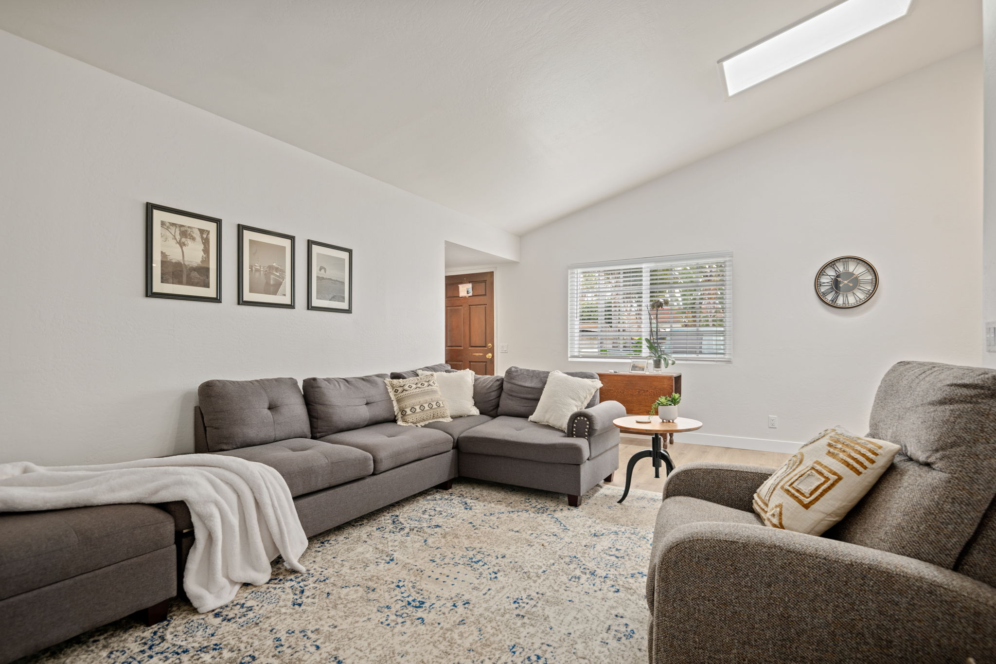 12 - Living Room