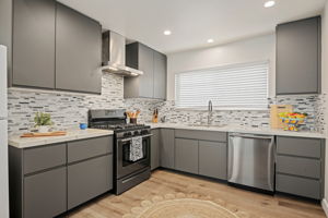 19 - Kitchen