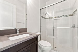  Photo 24