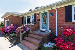 The kind of home that feels welcoming from the start.
