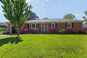 Centrally located in the heart of Virginia Beach!