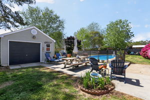 Versatile detached garage with endless possibilities.
