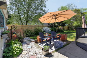 Perfect setup for relaxing outdoors.