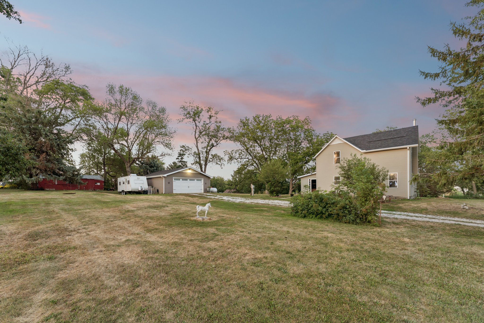 9475 - 4618 McKelvie Rd_002.jpg