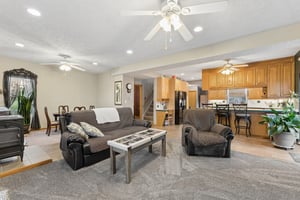 9475 - 4618 McKelvie Rd_007.jpg