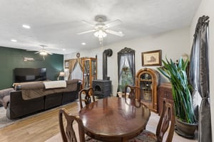 9475 - 4618 McKelvie Rd_014.jpg