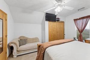 9475 - 4618 McKelvie Rd_016.jpg