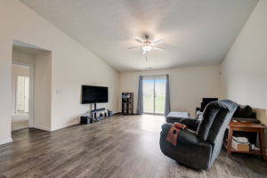  Ozark Ln-017