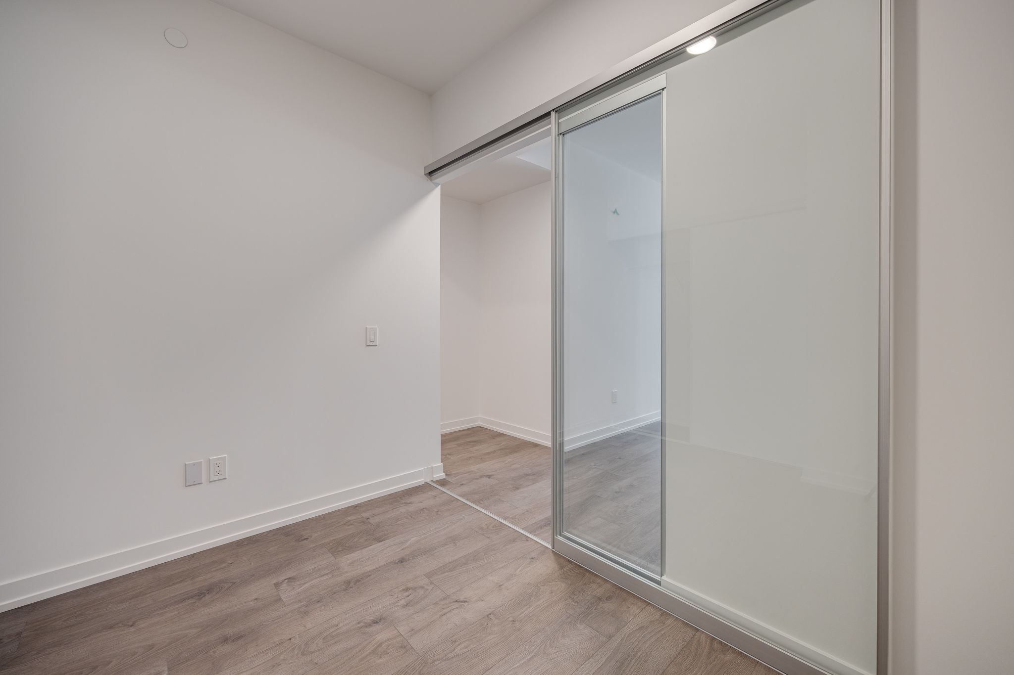 Toronto property showcase — delivered property photograph 16