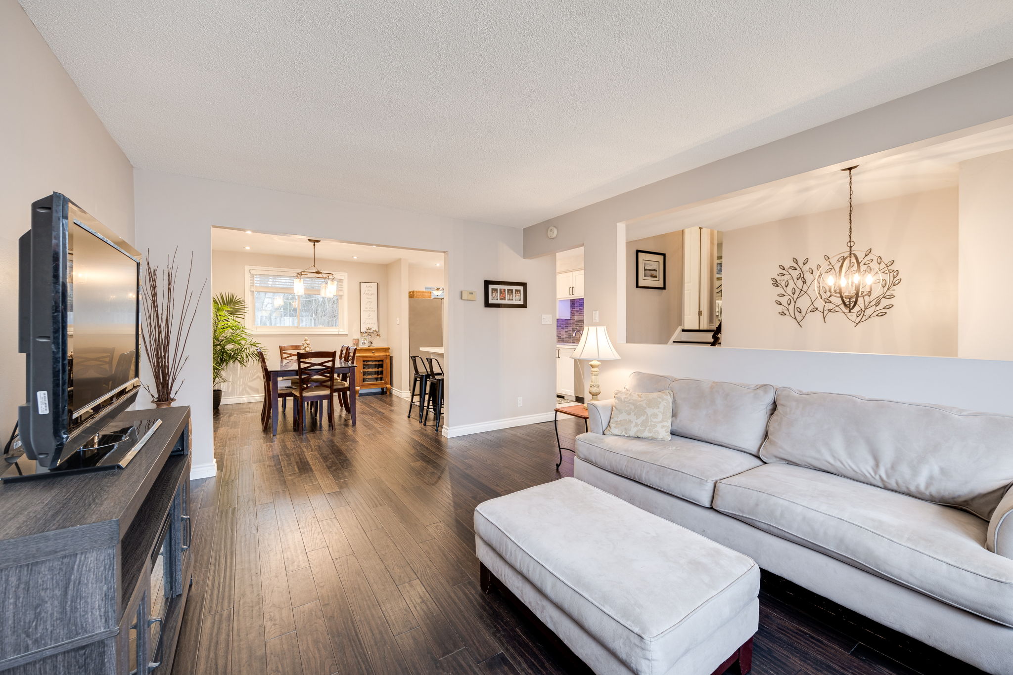 Bradford West Gwillimbury property showcase — delivered property photograph 8