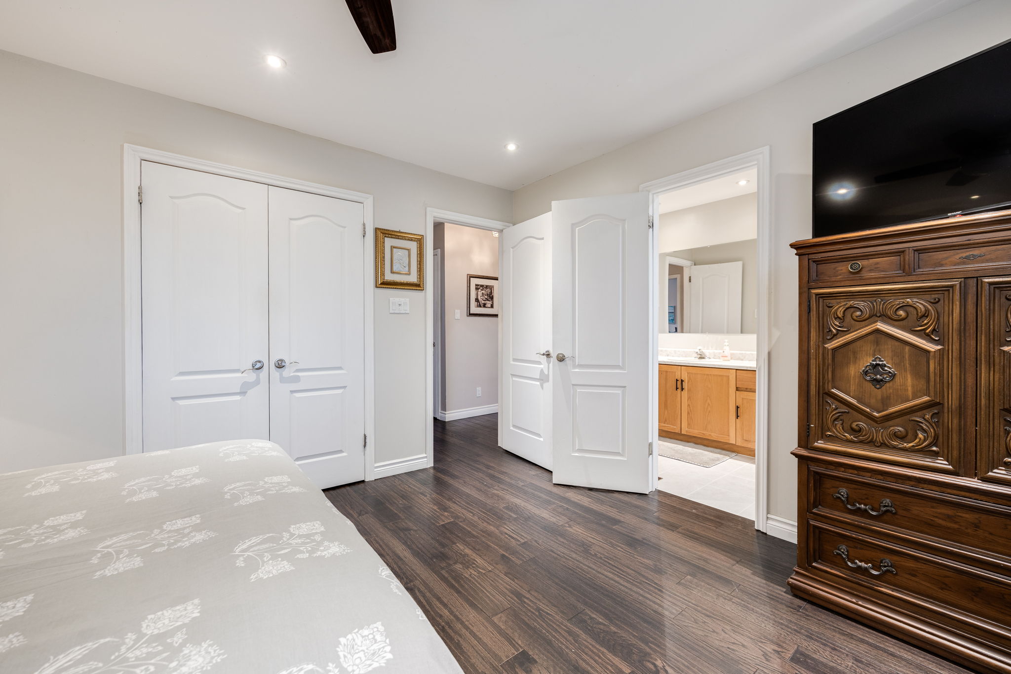 Bradford West Gwillimbury property showcase — delivered property photograph 25