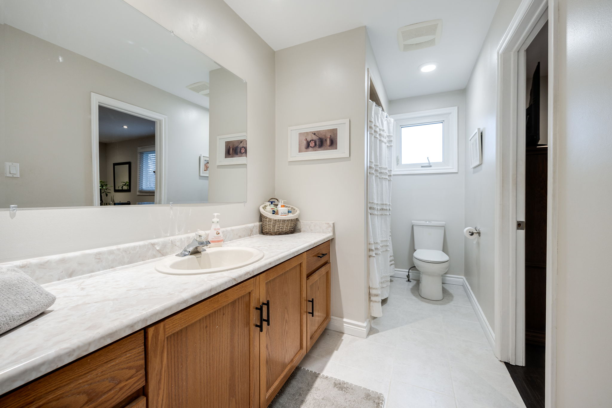 Bradford West Gwillimbury property showcase — delivered property photograph 27