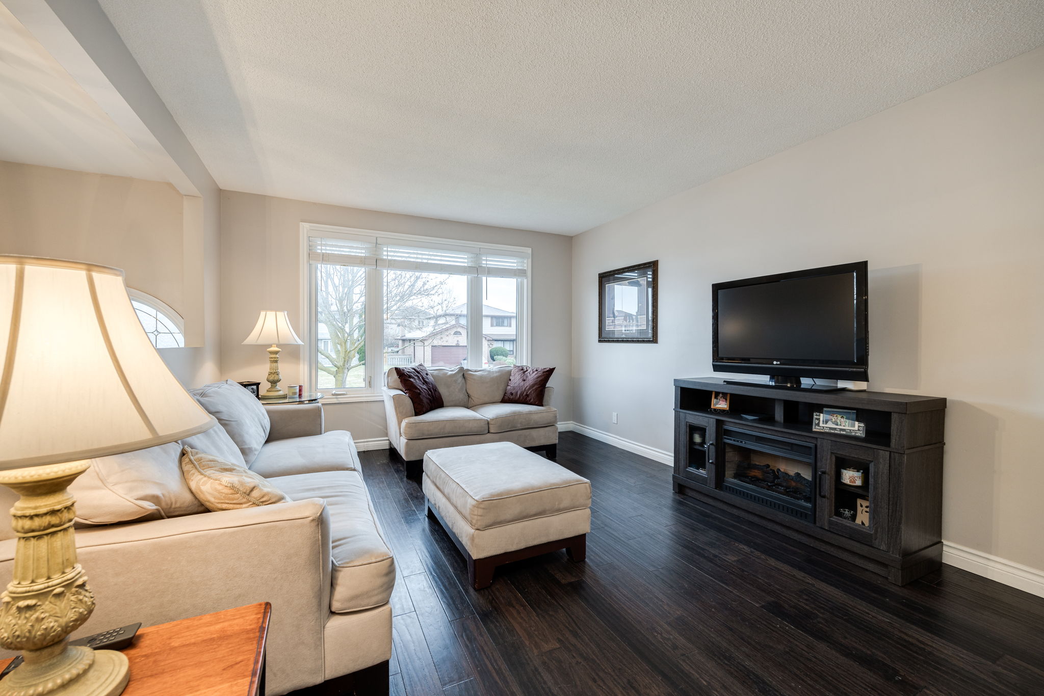 Bradford West Gwillimbury property showcase — delivered property photograph 6
