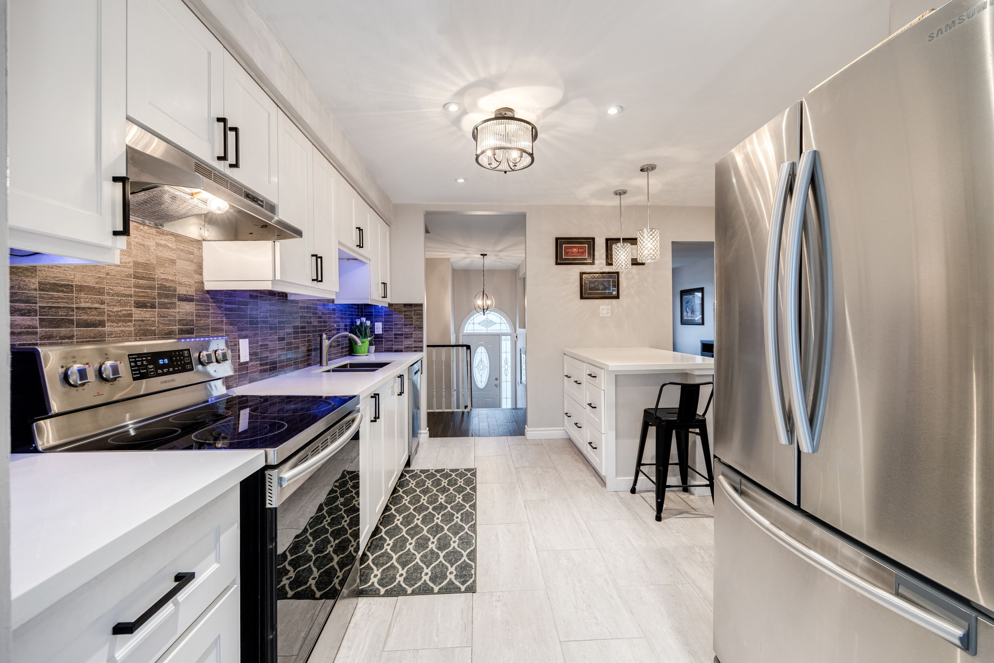 Bradford West Gwillimbury property showcase — delivered property photograph 16