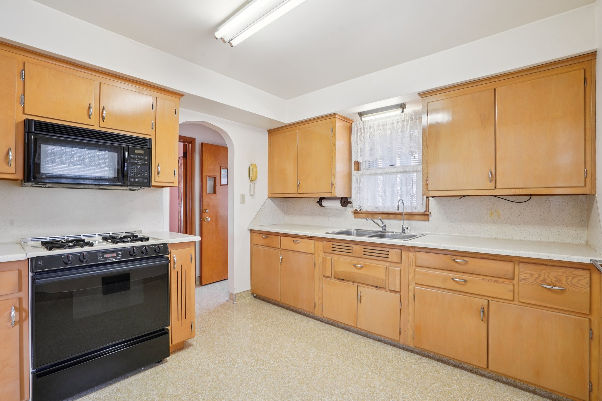 Park St-S1504-009.jpg