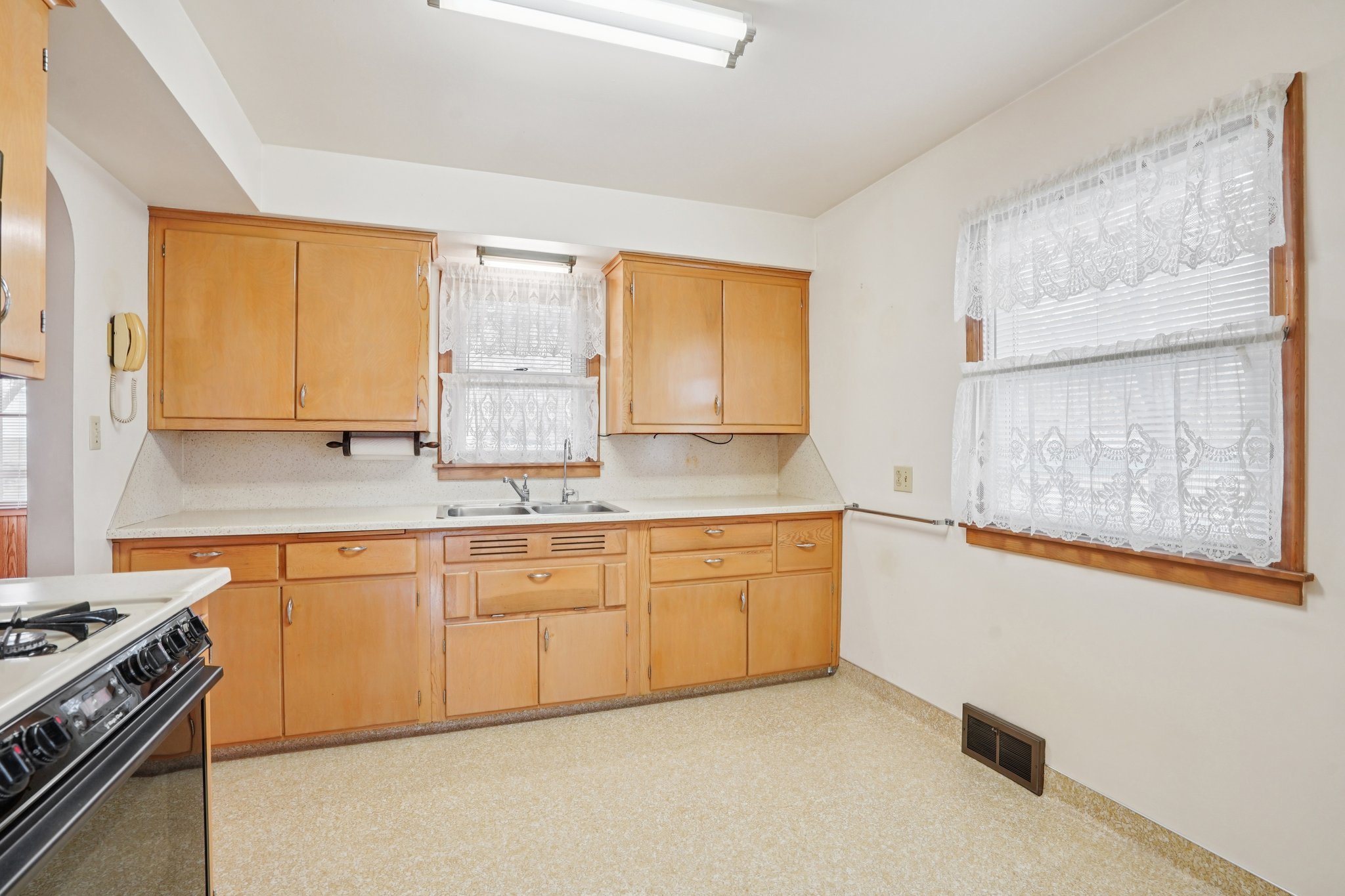 Park St-S1504-010.jpg