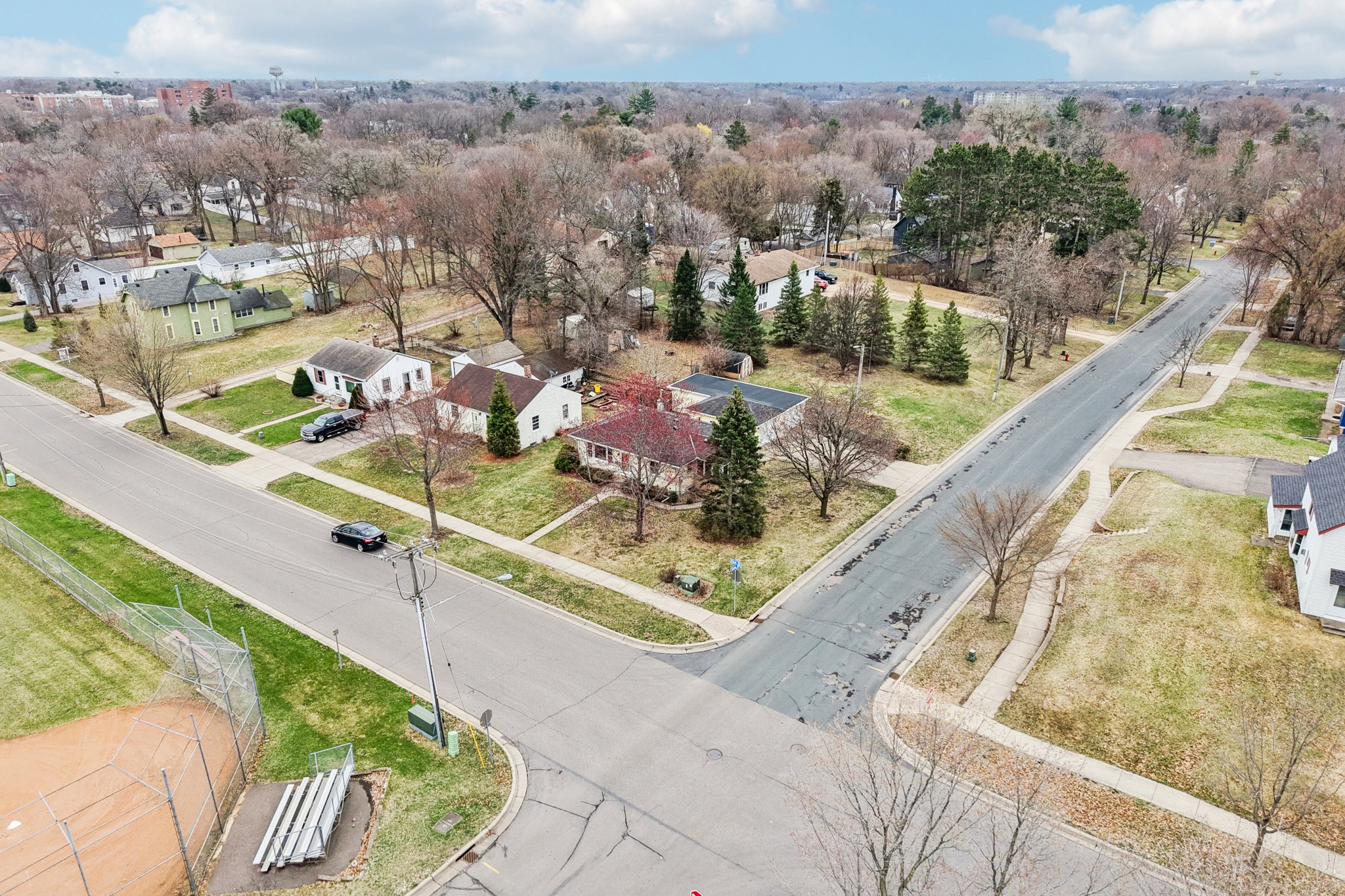 Park St-S1504-039.jpg