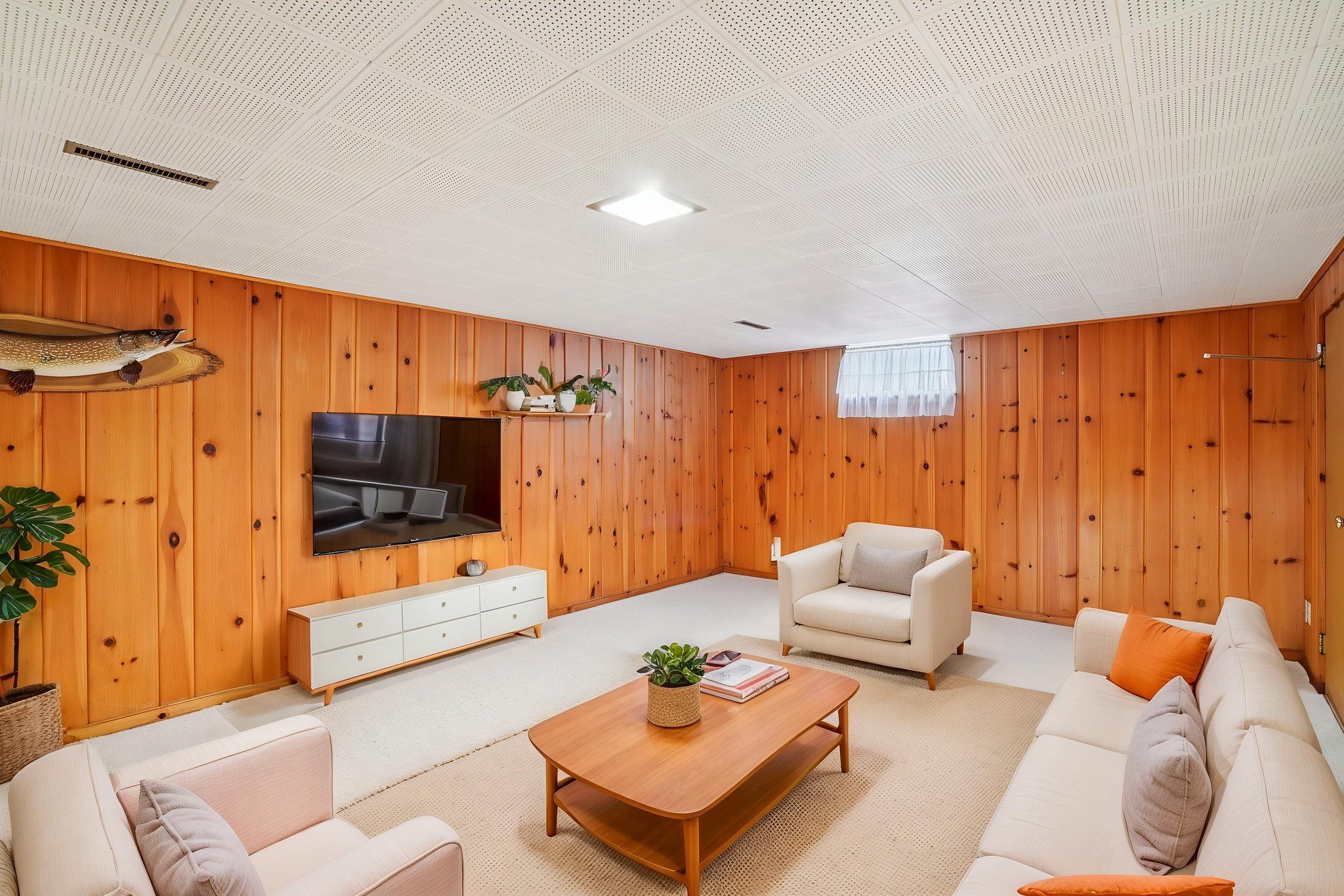 Park St-S1504-020 virtually staged.jpeg