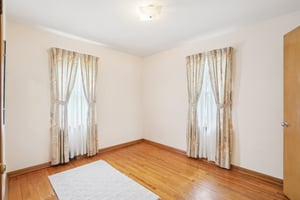 Park St-S1504-015.jpg