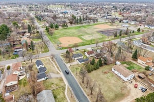 Park St-S1504-044.jpg