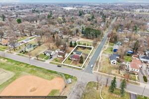 42-print-Park St-S1504-042-property_lines