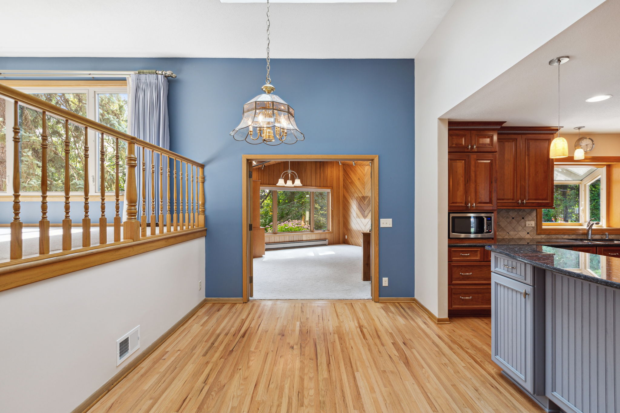 04_Interior