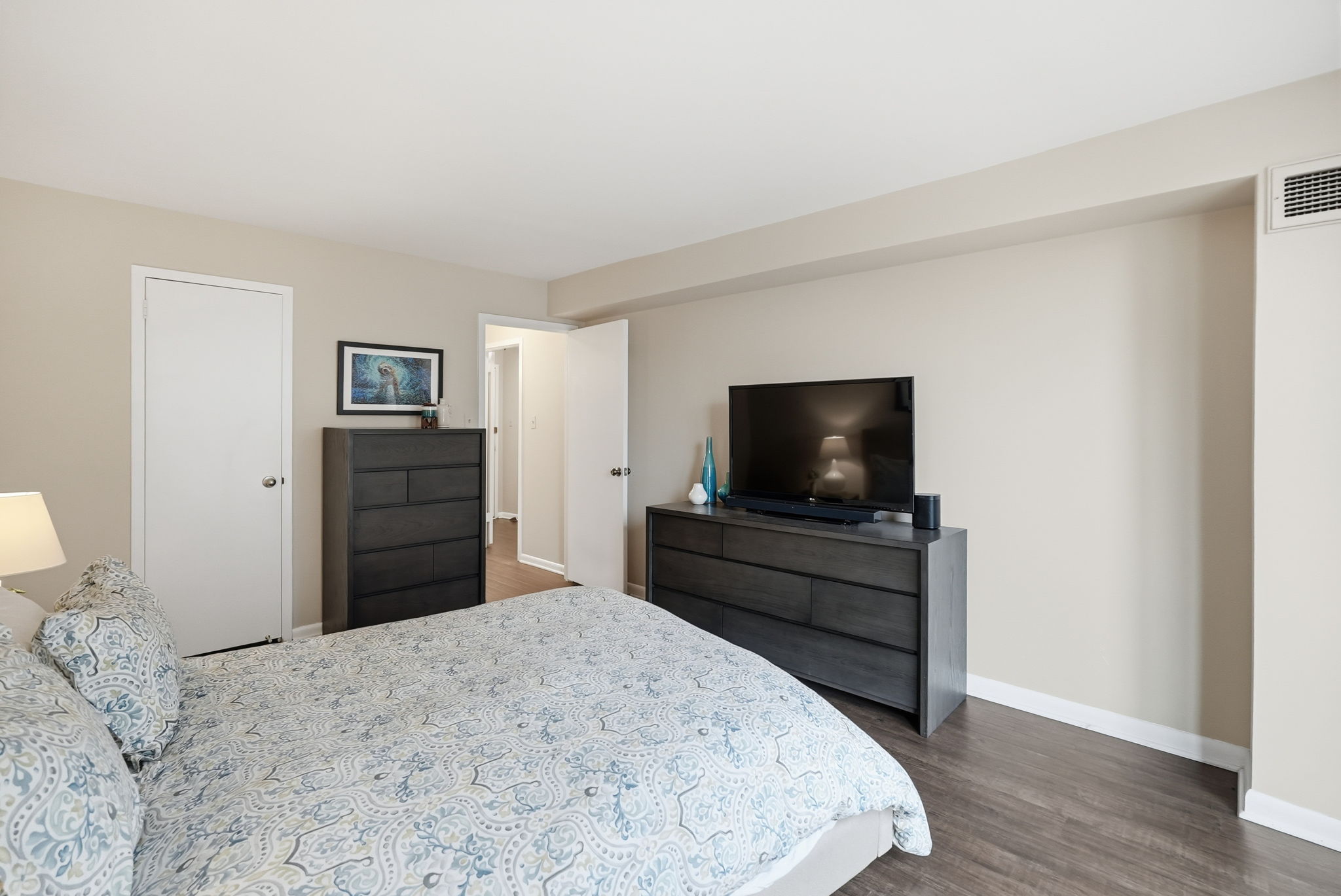 Bedroom Reverse View