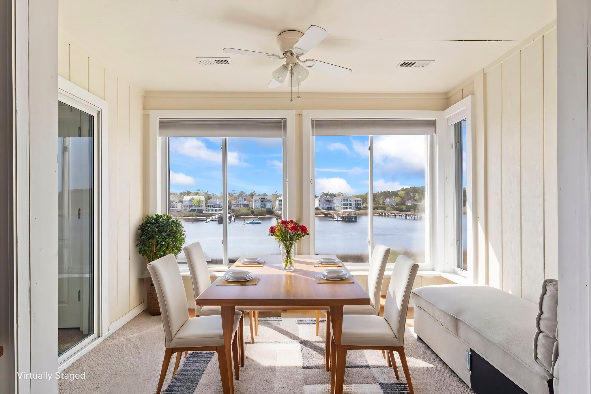 DSC07449 virtually staged.jpeg