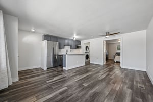 W 6th Ave 4-S2907-015.jpg