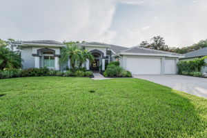 Front Exterior4