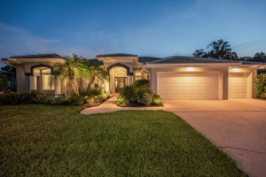 Front Exterior34